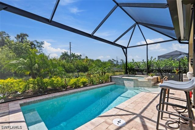 8849 Yucatan CT, Naples, FL 34112