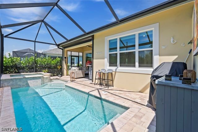 8849 Yucatan CT, Naples, FL 34112