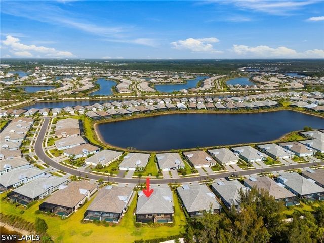 8849 Yucatan CT, Naples, FL 34112