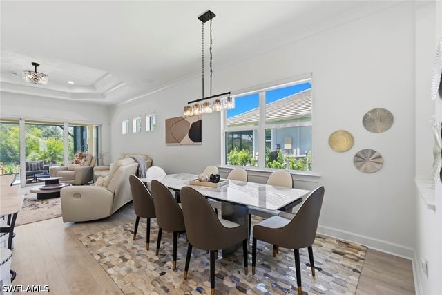 8849 Yucatan CT, Naples, FL 34112