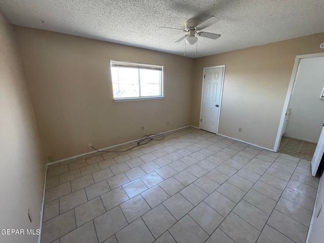 2849 Beachcomber Drive B, El Paso, TX 79936