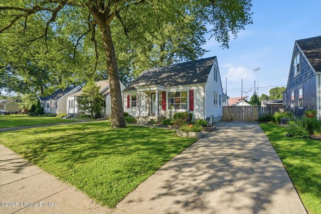 216 W Esplanade Ave, Louisville, KY 40214
