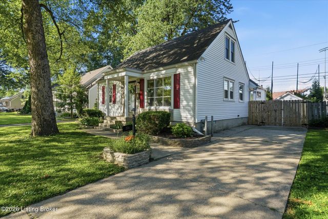 216 W Esplanade Ave, Louisville, KY 40214
