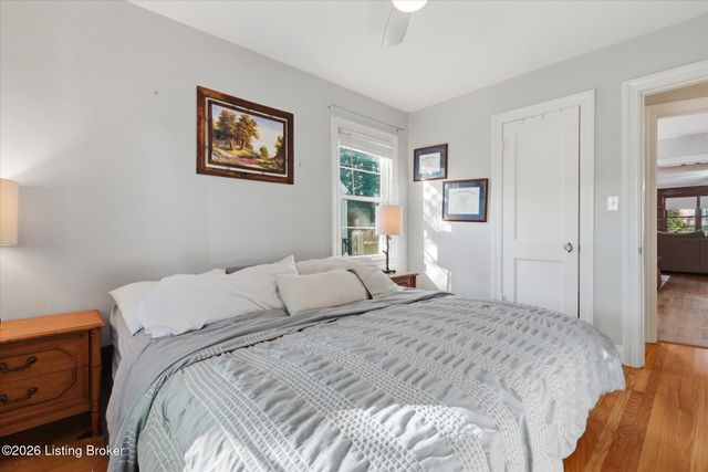 216 W Esplanade Ave, Louisville, KY 40214