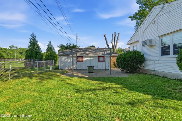 216 W Esplanade Ave, Louisville, KY 40214