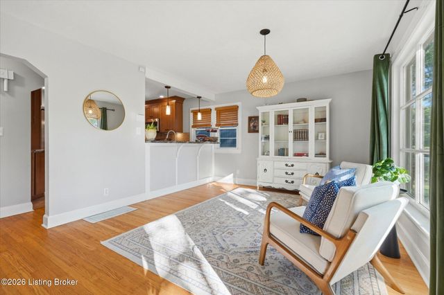 216 W Esplanade Ave, Louisville, KY 40214
