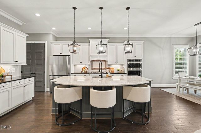 108 Split Trunk Path, Holly Springs, NC 27540