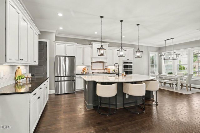 108 Split Trunk Path, Holly Springs, NC 27540