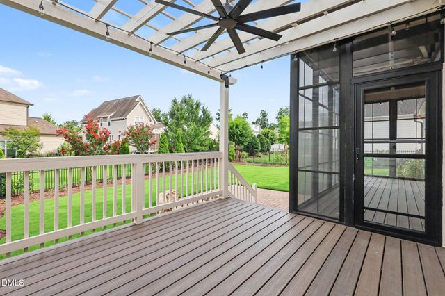 108 Split Trunk Path, Holly Springs, NC 27540