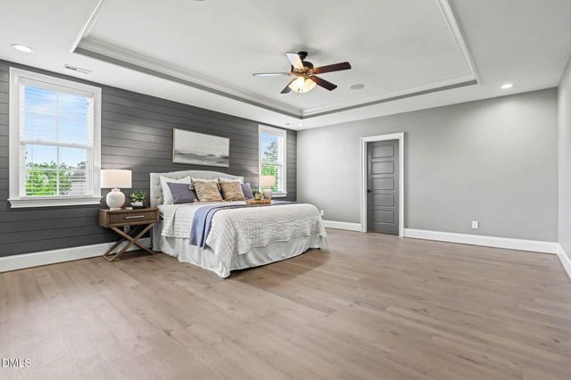 108 Split Trunk Path, Holly Springs, NC 27540