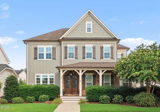 108 Split Trunk Path, Holly Springs, NC 27540