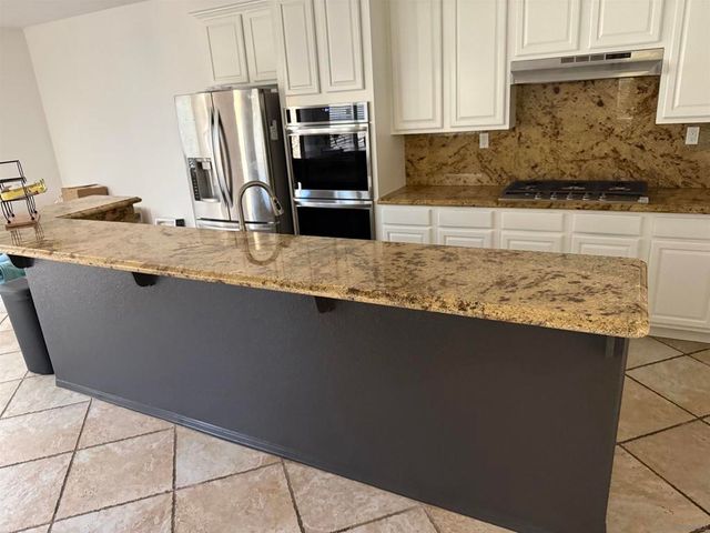 543 Silverhawk Dr, Corona, CA 92879