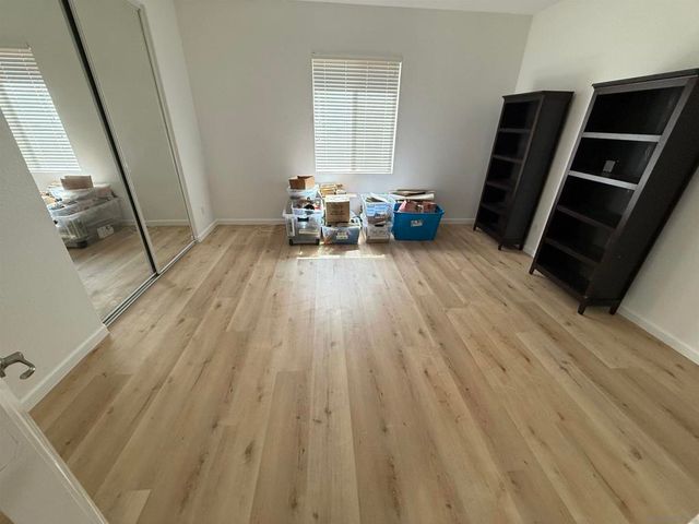 543 Silverhawk Dr, Corona, CA 92879