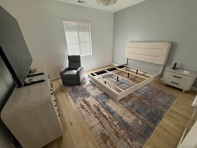 543 Silverhawk Dr, Corona, CA 92879