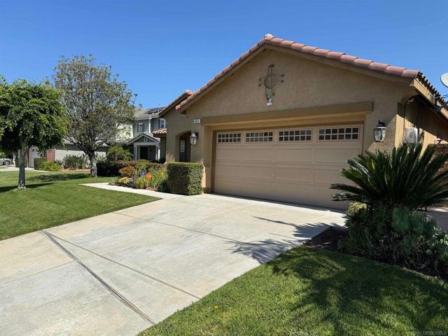 543 Silverhawk Dr, Corona, CA 92879