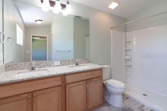 16200 LENORD STREET, Umatilla, FL 32784
