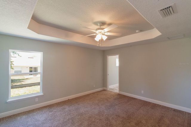 16200 LENORD STREET, Umatilla, FL 32784