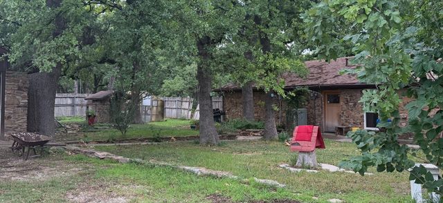 703 W Sherman Street, Chico, TX 76431