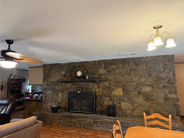 703 W Sherman Street, Chico, TX 76431