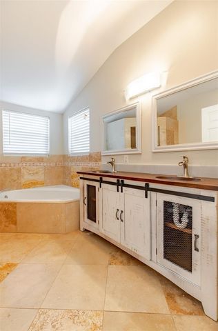 802 8TH STREET N 802, St Petersburg, FL 33701