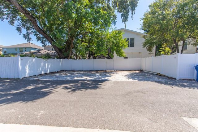 802 8TH STREET N 802, St Petersburg, FL 33701