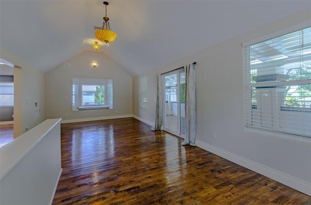 802 8TH STREET N 802, St Petersburg, FL 33701