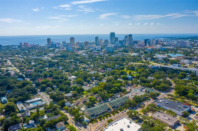 802 8TH STREET N 802, St Petersburg, FL 33701