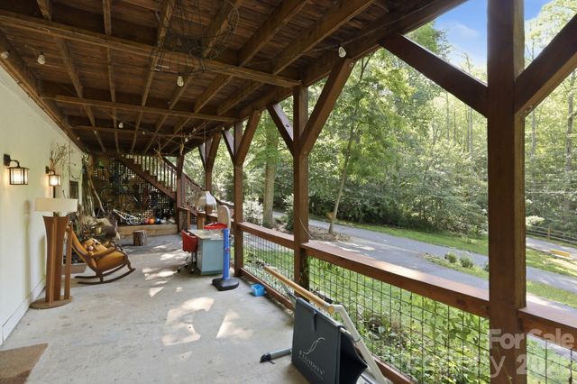 2 Coneflower Court, Black Mountain, NC 28711