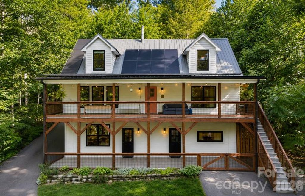 2 Coneflower Court, Black Mountain, NC 28711
