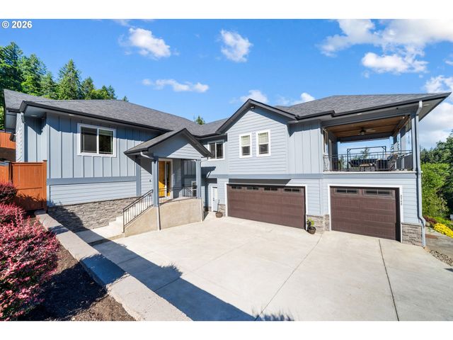 2742 BLUE SPRUCE Dr, Eugene, OR 97405