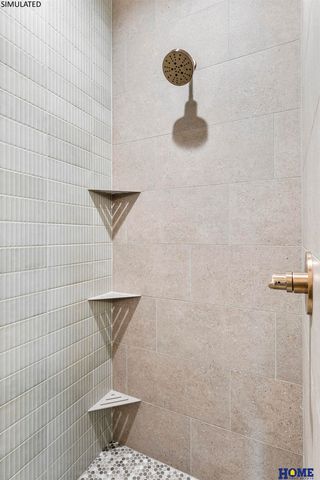 10009 Edgewater Lane, Lincoln, NE 68527