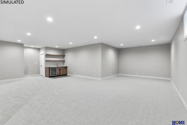 10009 Edgewater Lane, Lincoln, NE 68527