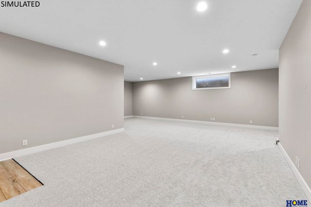 10009 Edgewater Lane, Lincoln, NE 68527