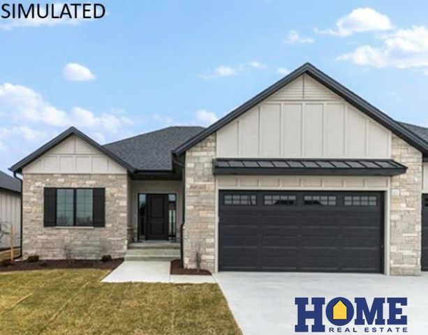 10009 Edgewater Lane, Lincoln, NE 68527