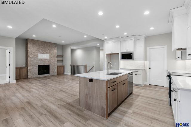 10009 Edgewater Lane, Lincoln, NE 68527