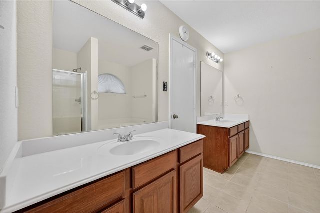 7424 Lake Front Trail, Arlington, TX 76002