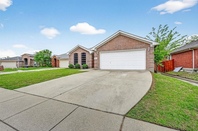 7424 Lake Front Trail, Arlington, TX 76002
