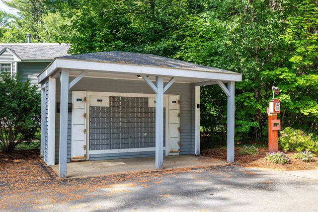 37 Alice Dr Apt 28, Concord, NH 03303