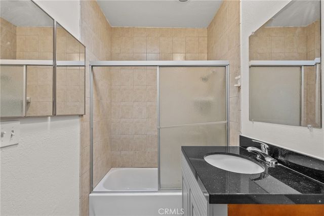11025 Kittridge 134, North Hollywood, CA 91606