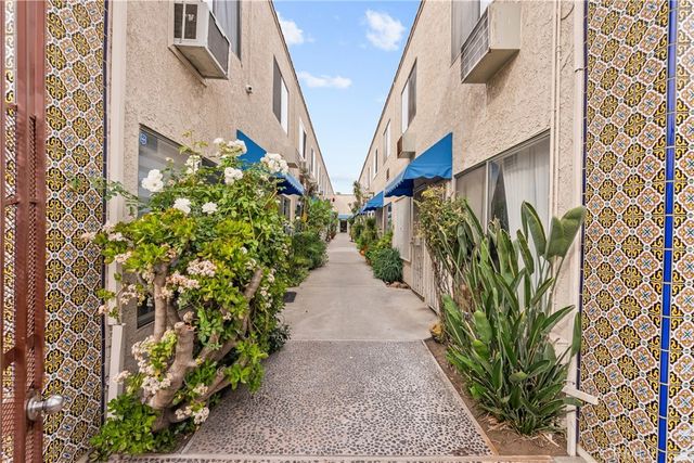 11025 Kittridge 134, North Hollywood, CA 91606