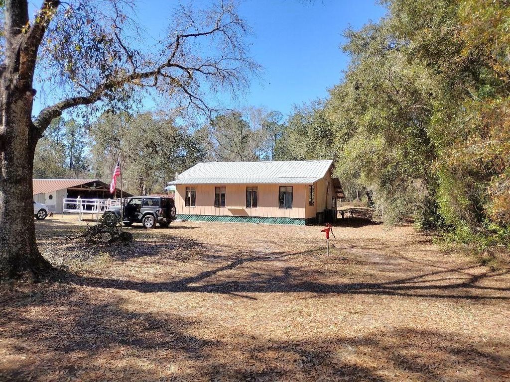 1916 LAUREL AVENUE, Bunnell, FL 32110