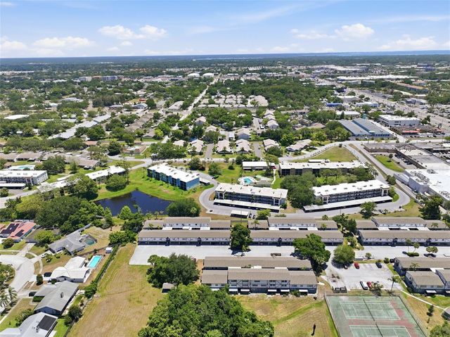 1127 KING ARTHUR COURT 316, Dunedin, FL 34698