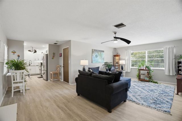 1127 KING ARTHUR COURT 316, Dunedin, FL 34698