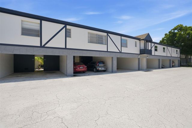1127 KING ARTHUR COURT 316, Dunedin, FL 34698