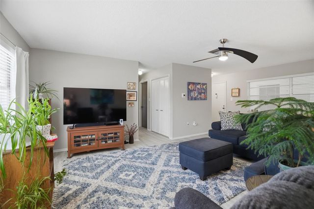 1127 KING ARTHUR COURT 316, Dunedin, FL 34698