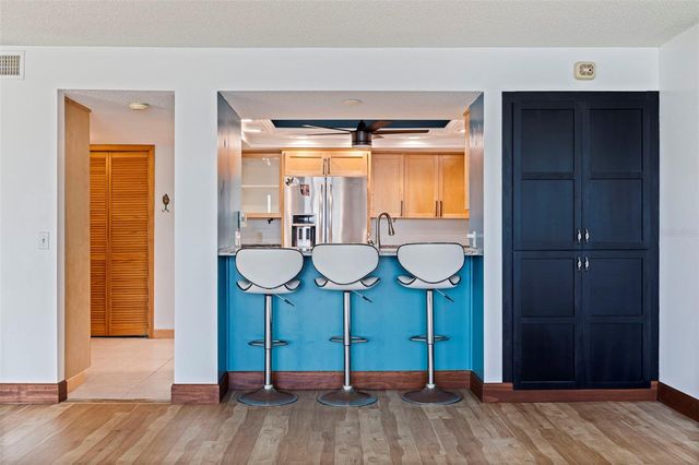 736 ISLAND WAY 504, Clearwater Beach, FL 33767