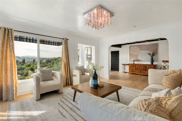 1836 Peterson Avenue, South Pasadena, CA 91030