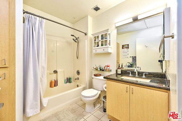 630 W 6th Street 313, Los Angeles, CA 90017