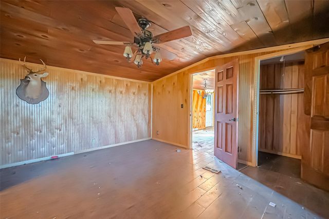 2830 County Road 290, Angleton, TX 77515
