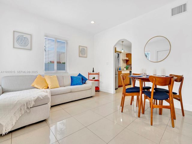 2055 NE 140th St, North Miami Beach, FL 33181